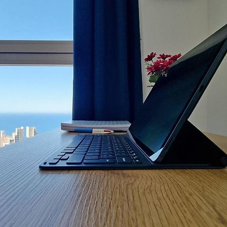 Highrise Apartment With Private Terrace & Sea Views - 34Th Floor ベニドルム エクステリア 写真