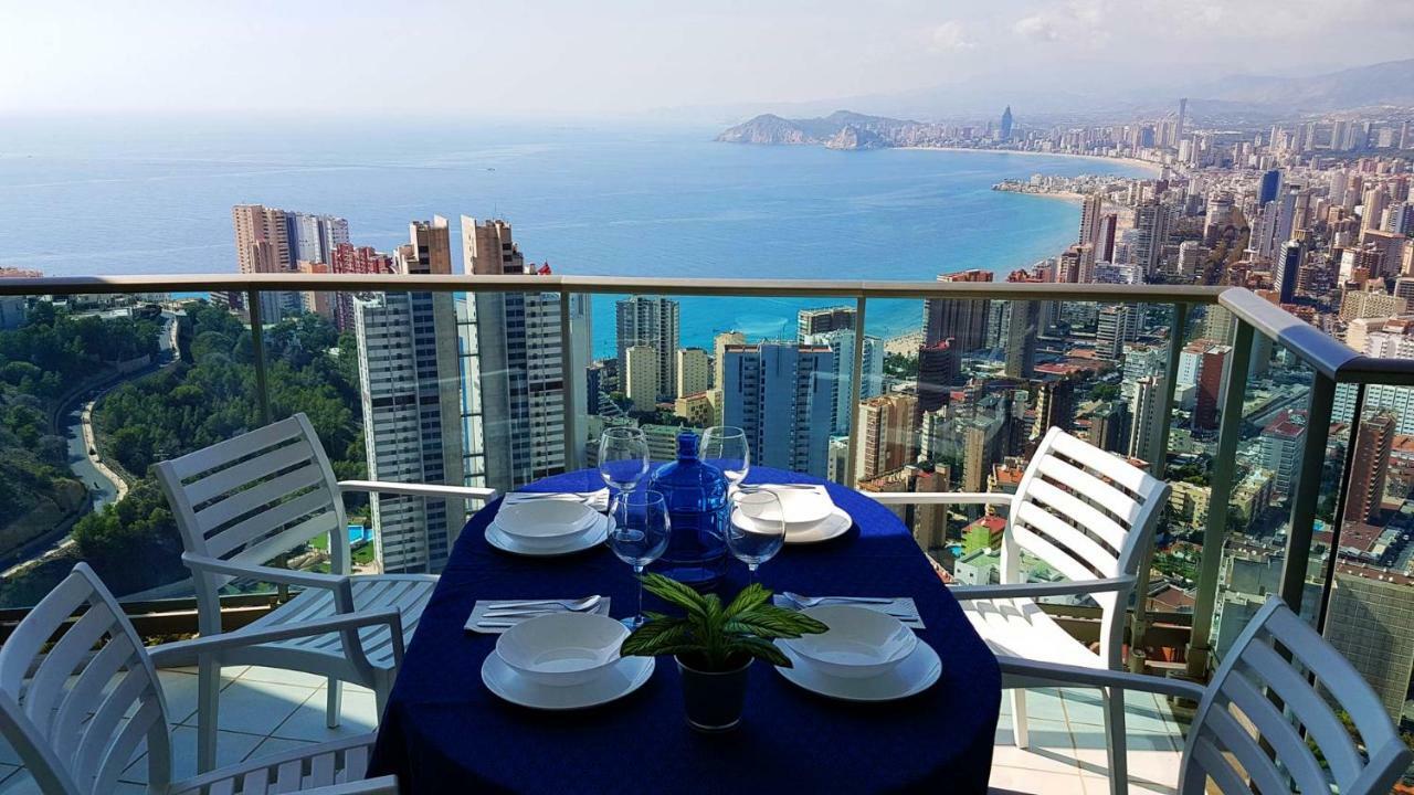 Highrise Apartment With Private Terrace & Sea Views - 34Th Floor ベニドルム エクステリア 写真