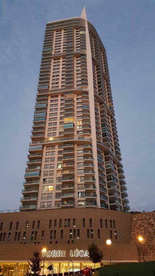 Highrise Apartment With Private Terrace & Sea Views - 34Th Floor ベニドルム エクステリア 写真
