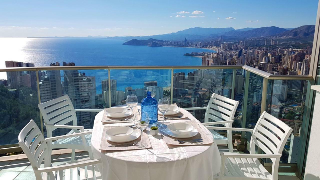Highrise Apartment With Private Terrace & Sea Views - 34Th Floor ベニドルム エクステリア 写真